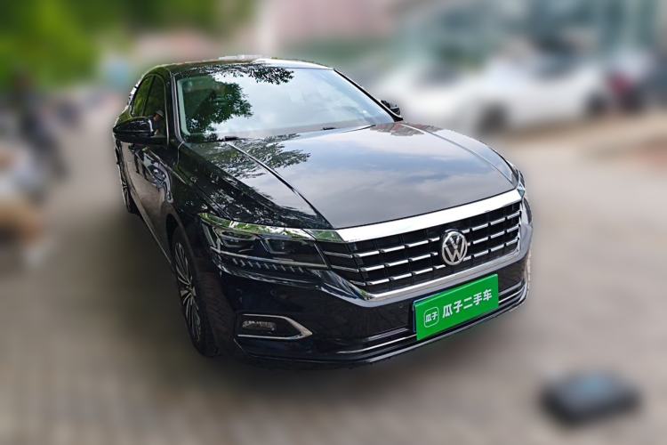 Used Volkswagen Passat 2019 330TSI Luxury Edition China VI Standard Front Right 45 Deg