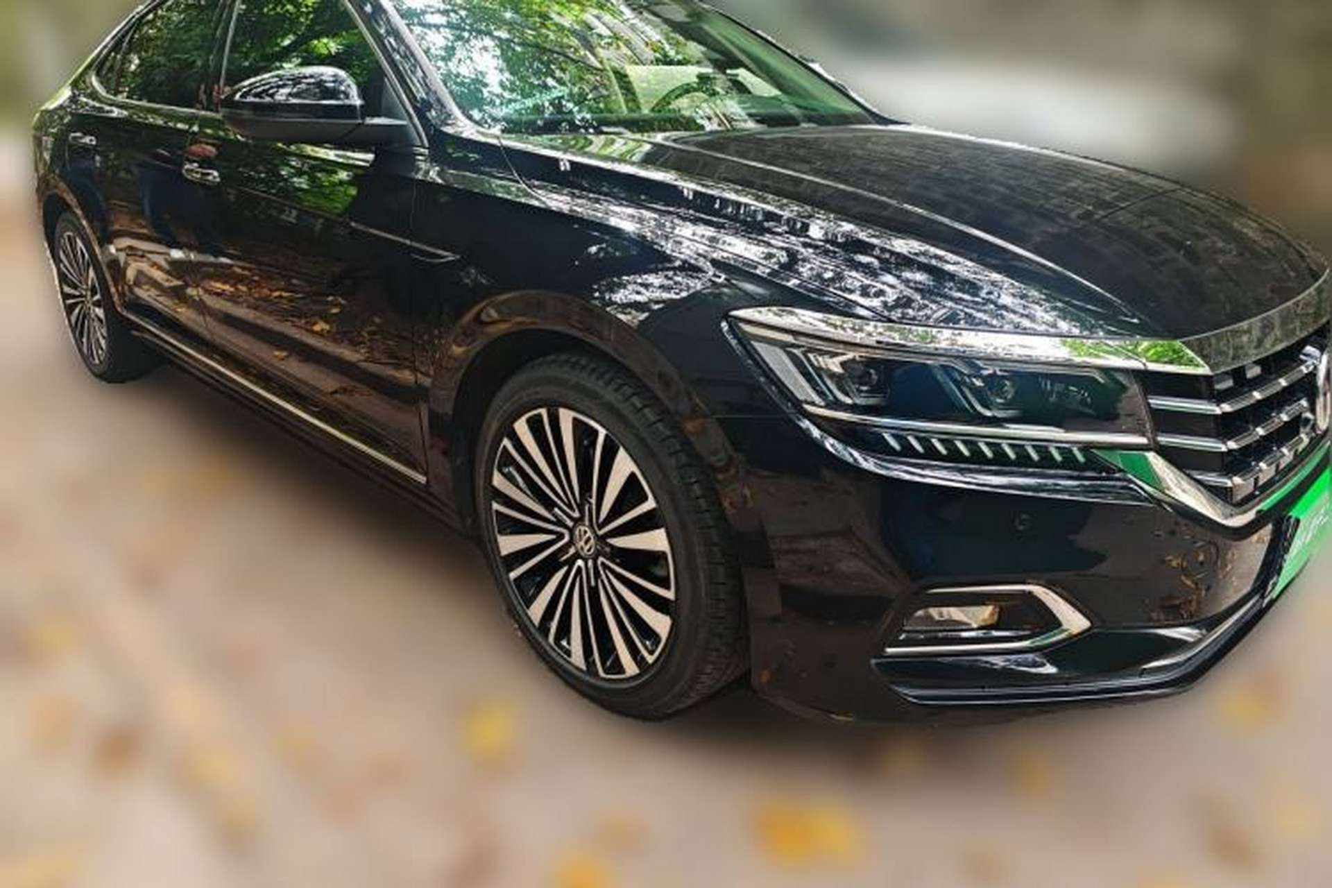 Used Volkswagen Passat 2019 330TSI Luxury Edition China V Standard Front Right 45 Deg