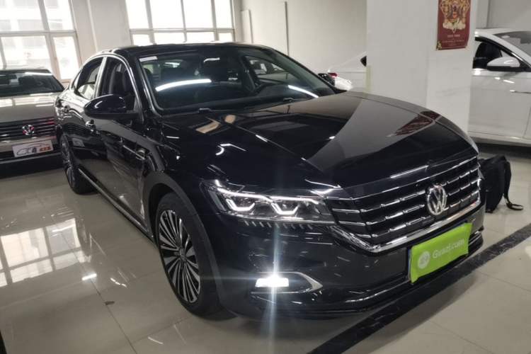 Used Volkswagen Passat 2019 380TSI Luxury Edition China VI Standard Front Right 45 Deg