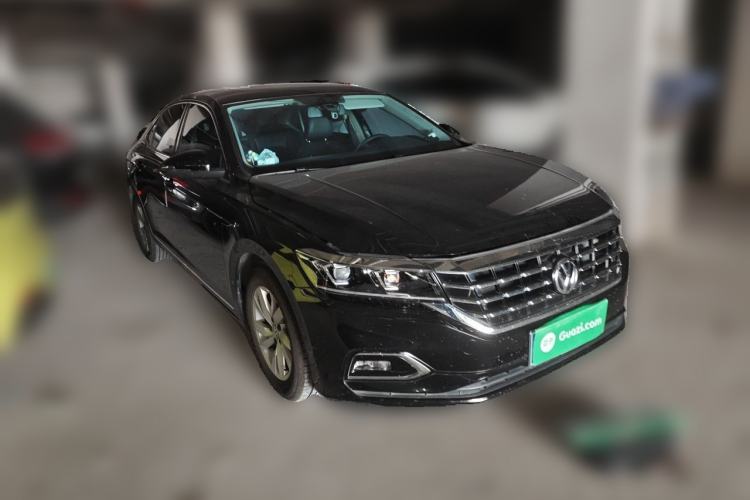 Used Volkswagen Passat 2019 280TSI Business Edition China VI Front Right 45 Deg