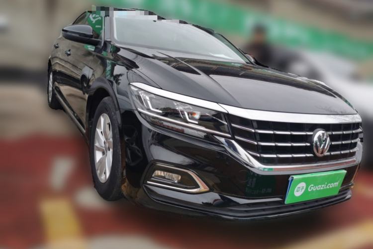 Used Volkswagen Passat 2019 280TSI Business Edition China VI Front Right 45 Deg