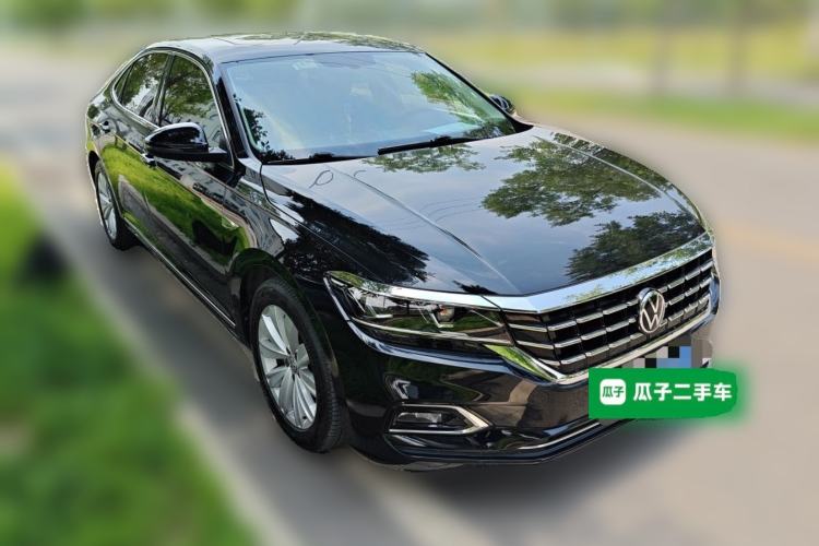 Used Volkswagen Passat 2019 330TSI Elite Edition China VI Front Right 45 Deg