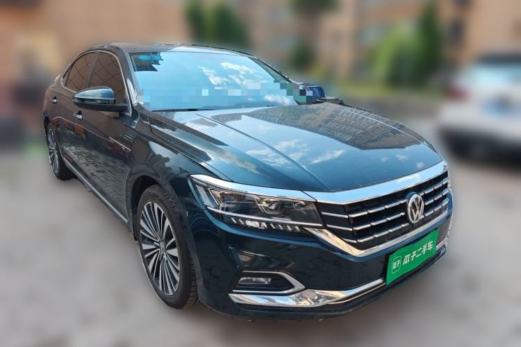 Used Volkswagen Passat 2019 330TSI Luxury Edition China VI Standard Front Right 45 Deg