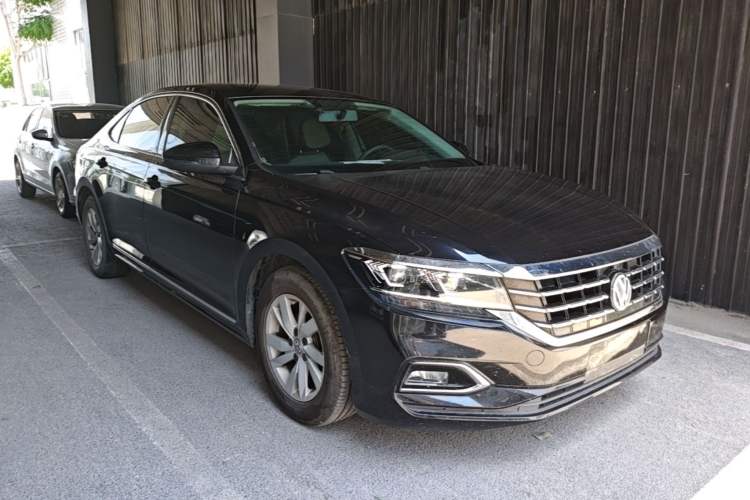 Used Volkswagen Passat 2019 280TSI Business Edition China VI Front Right 45 Deg