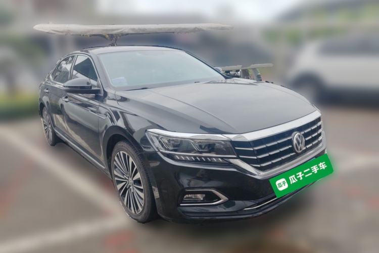 Used Volkswagen Passat 2019 330TSI Luxury Edition China VI Standard Front Right 45 Deg