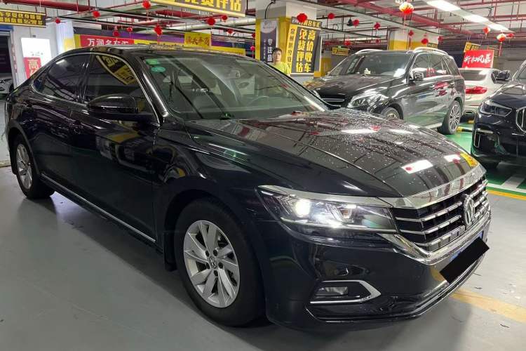 Used Volkswagen Passat 2019 280TSI Business Edition China VI Front Right 45 Deg