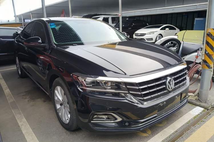 Used Volkswagen Passat 2019 330TSI Elite Edition China V Standard Front Right 45 Deg