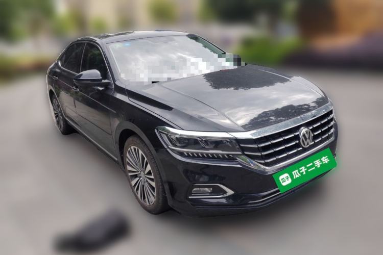 Used Volkswagen Passat 2019 330TSI Luxury Edition China VI Standard Front Right 45 Deg