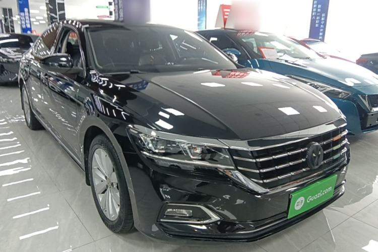 Used Volkswagen Passat 2019 280TSI Elite Edition China VI Standard Front Right 45 Deg