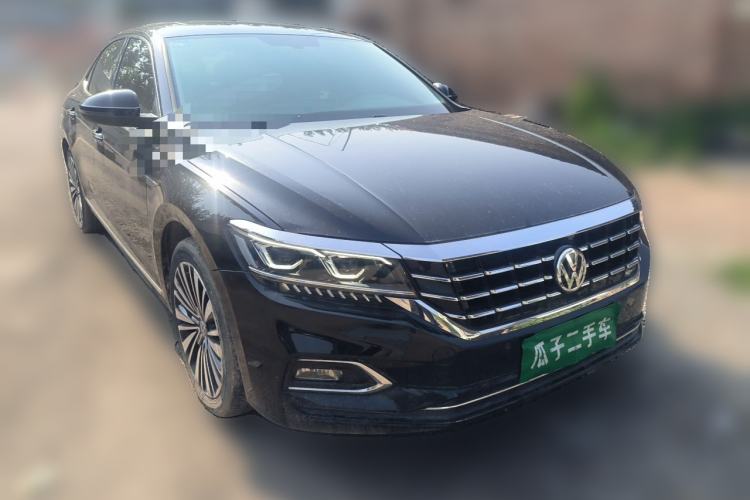 Used Volkswagen Passat 2019 330TSI Luxury Edition China VI Standard Front Right 45 Deg