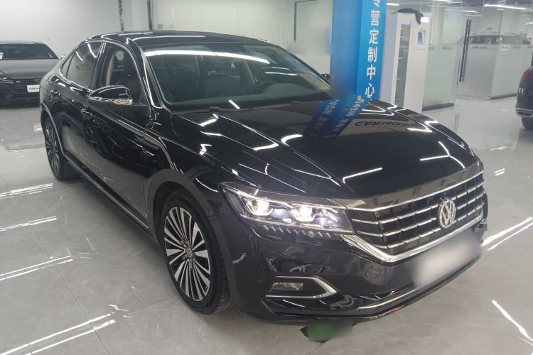 Used Volkswagen Passat 2019 330TSI Luxury Edition China V Standard Front Right 45 Deg