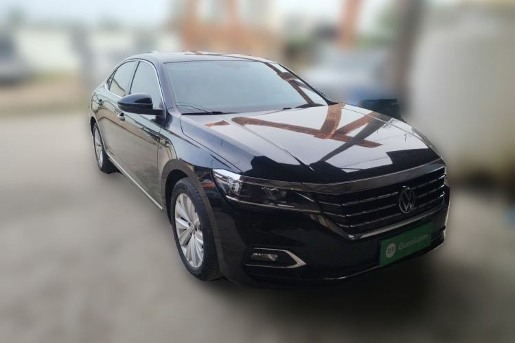 Used Volkswagen Passat 2019 330TSI Elite Edition China VI Front Right 45 Deg