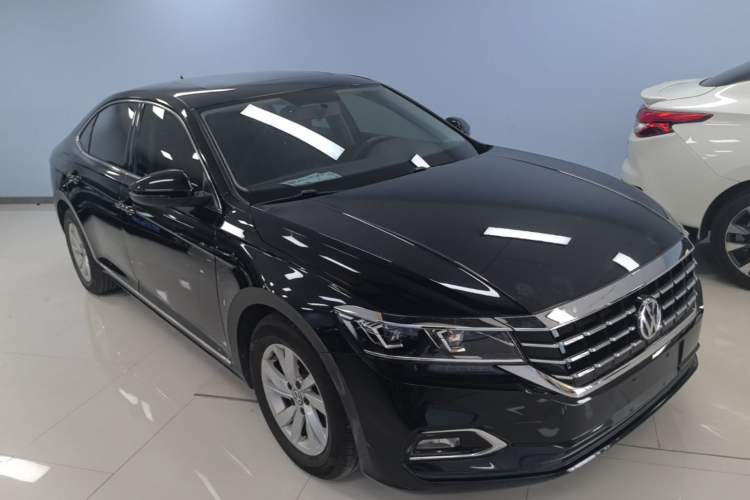 Used Volkswagen Passat 2019 280TSI Business Edition China VI Front Right 45 Deg