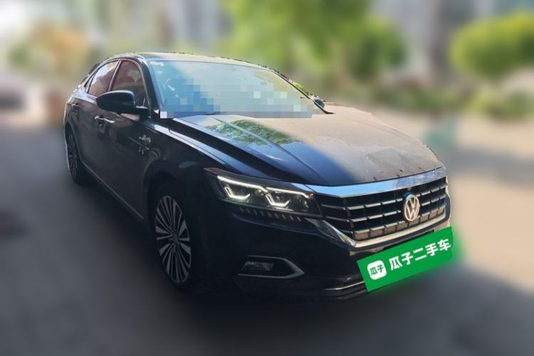 Used Volkswagen Passat 2019 330TSI Luxury Edition China VI Standard Front Right 45 Deg