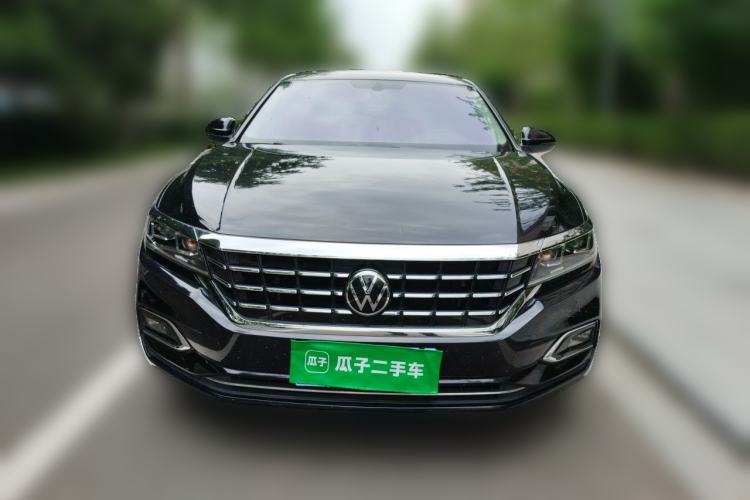 Used Volkswagen Passat 2019 330TSI Elite Edition China VI Front