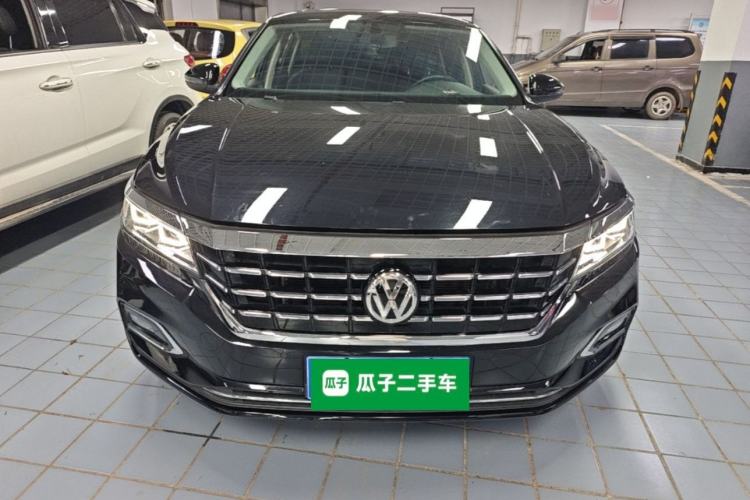 Used Volkswagen Passat 2019 330TSI Luxury Edition China VI Standard Front