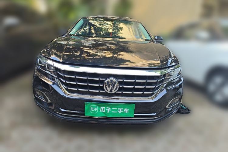 Used Volkswagen Passat 2019 330TSI Elite Edition China VI Front