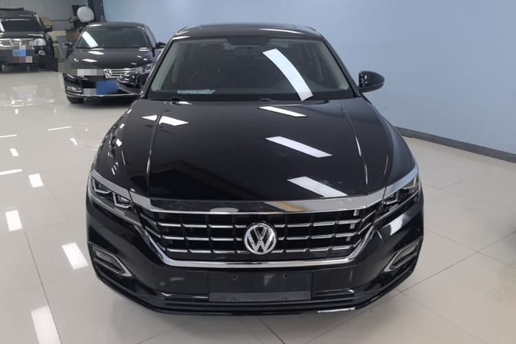 Used Volkswagen Passat 2019 280TSI Business Edition China VI Front