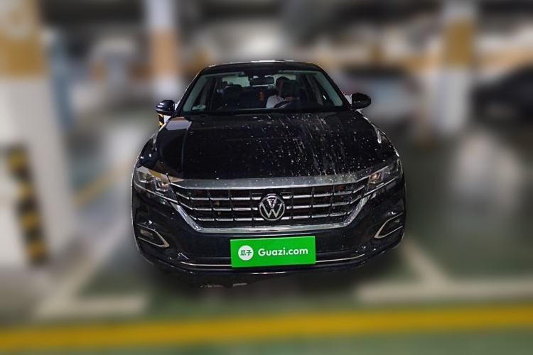 Used Volkswagen Passat 2019 330TSI Elite Edition China VI Front