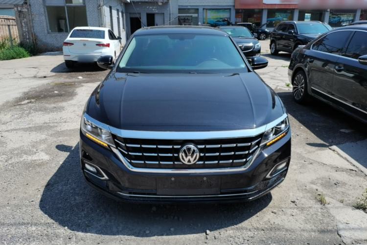 Used Volkswagen Passat 2019 330TSI Luxury Edition China VI Standard Front