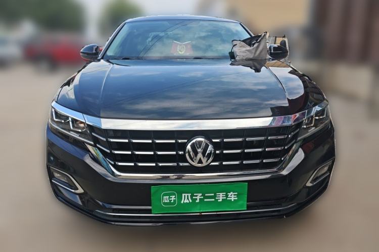 Used Volkswagen Passat 2019 330TSI Elite Edition China VI Front