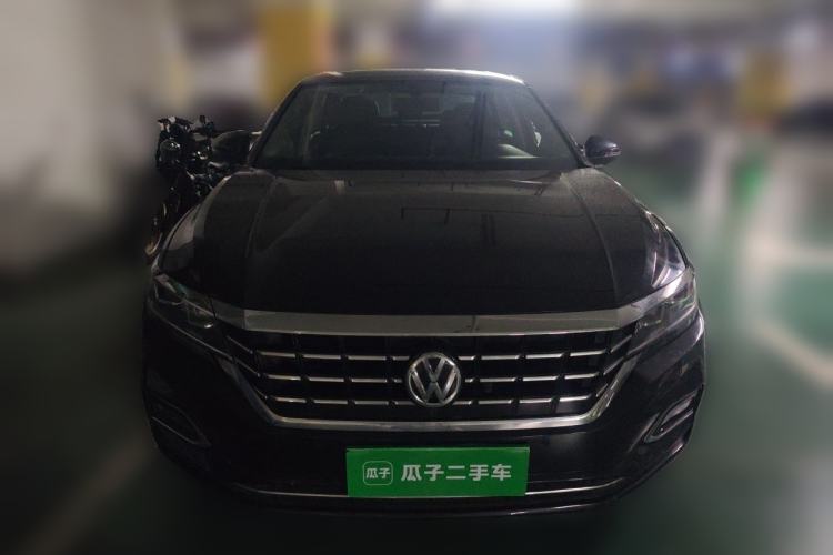 Used Volkswagen Passat 2019 330TSI Elite Edition China VI Front