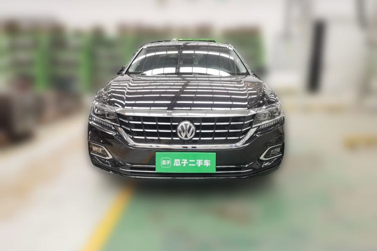 Used Volkswagen Passat 2019 330TSI Luxury Edition China VI Standard Front