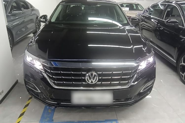 Used Volkswagen Passat 2019 330TSI Luxury Edition China V Standard Front