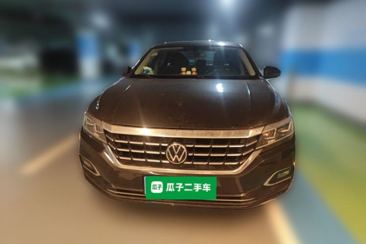 Used Volkswagen Passat 2019 330TSI Elite Edition China VI Front