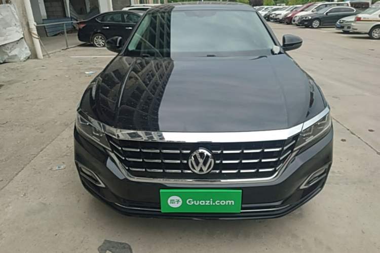 Used Volkswagen Passat 2019 330TSI Elite Edition China VI Front