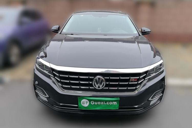Used Volkswagen Passat 2019 330TSI Elite Edition China VI Front