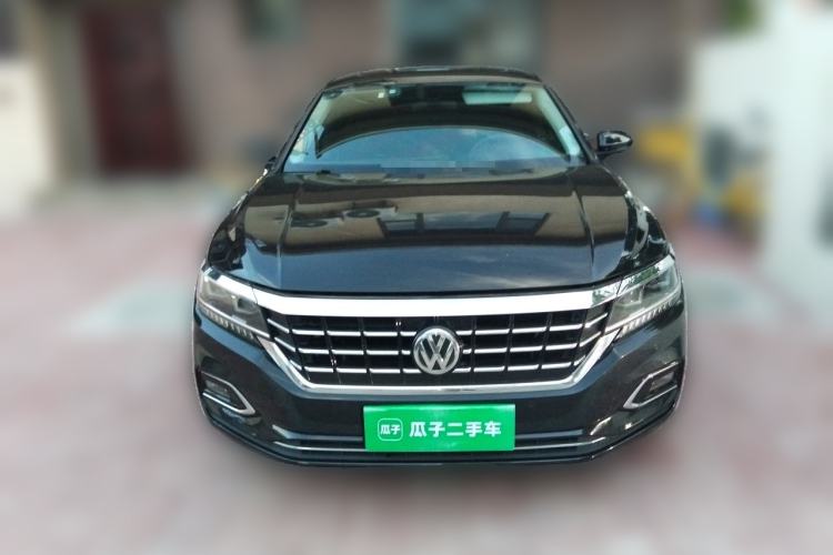 Used Volkswagen Passat 2019 330TSI Luxury Edition China VI Standard Front