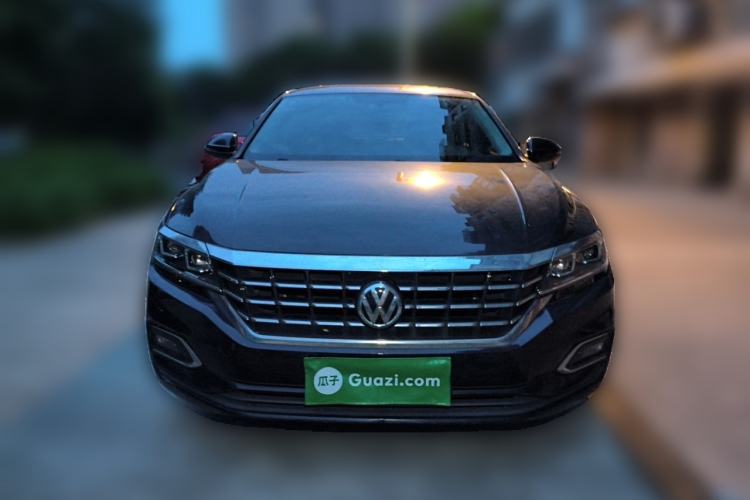 Used Volkswagen Passat 2019 280TSI Business Edition China VI Front