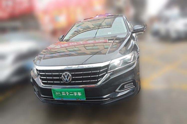Used Volkswagen Passat 2019 330TSI Elite Edition China VI Front