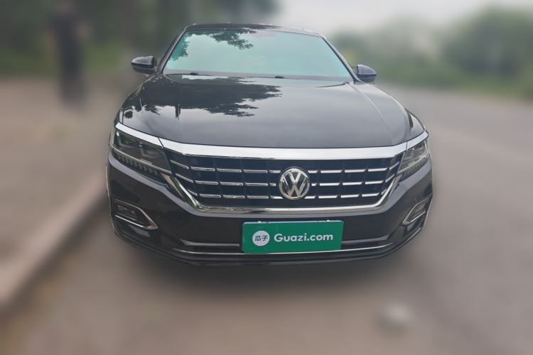 Used Volkswagen Passat 2019 330TSI Luxury Edition China VI Standard Front