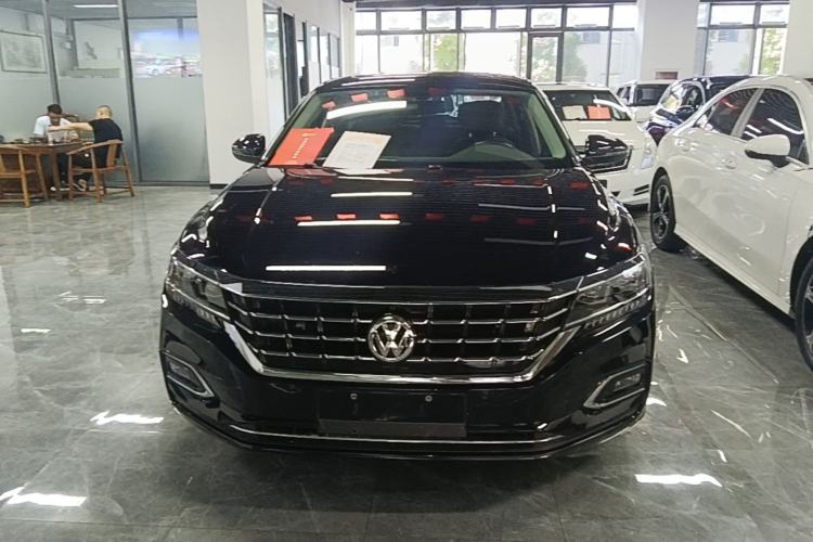 Used Volkswagen Passat 2019 330TSI Luxury Edition China VI Standard Front