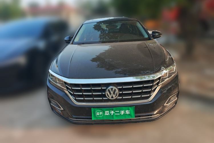 Used Volkswagen Passat 2019 330TSI Elite Edition China VI Front
