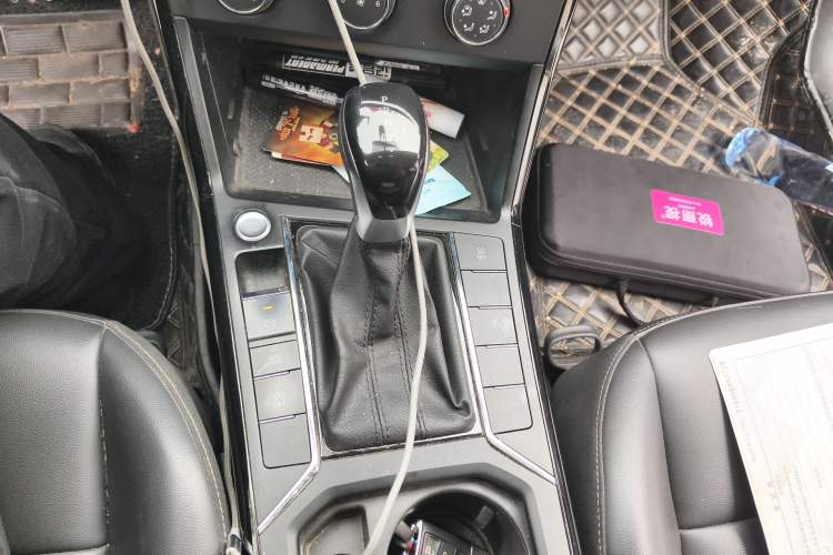 Used Volkswagen Passat 2019 280TSI Business Edition China V Standard Gear Lever