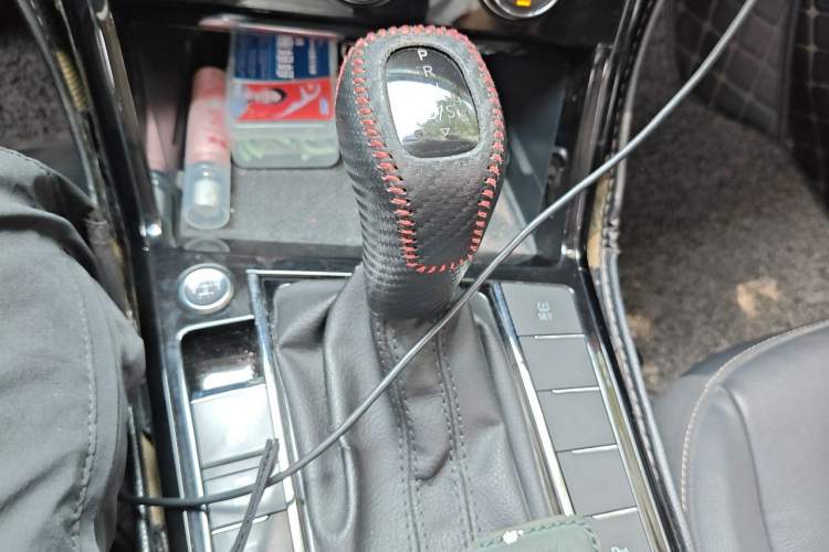 Used Volkswagen Passat 2019 330TSI Elite Edition China VI Gear Lever