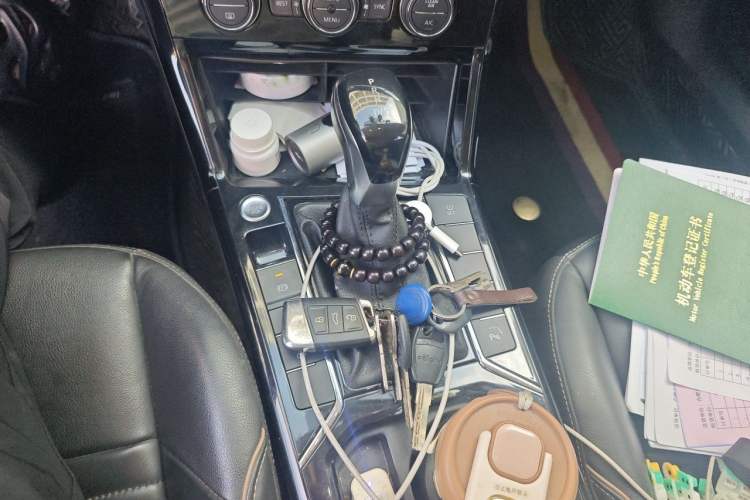 Used Volkswagen Passat 2019 280TSI Elite Edition China VI Standard Gear Lever