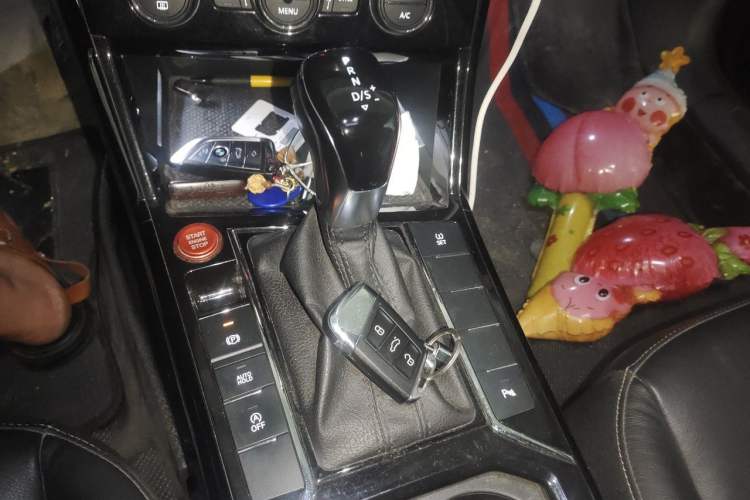 Used Volkswagen Passat 2019 330TSI Elite Edition China V Standard Gear Lever