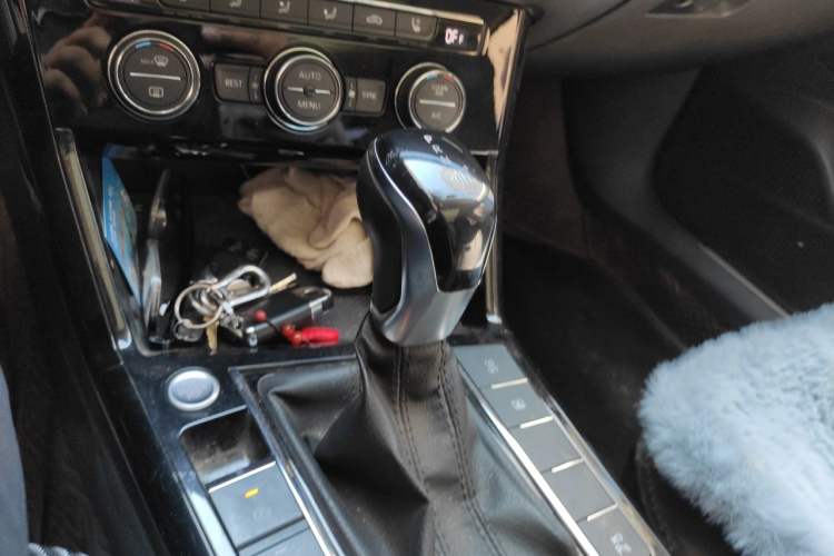 Used Volkswagen Passat 2019 330TSI Prestige Edition China V Standard Gear Lever