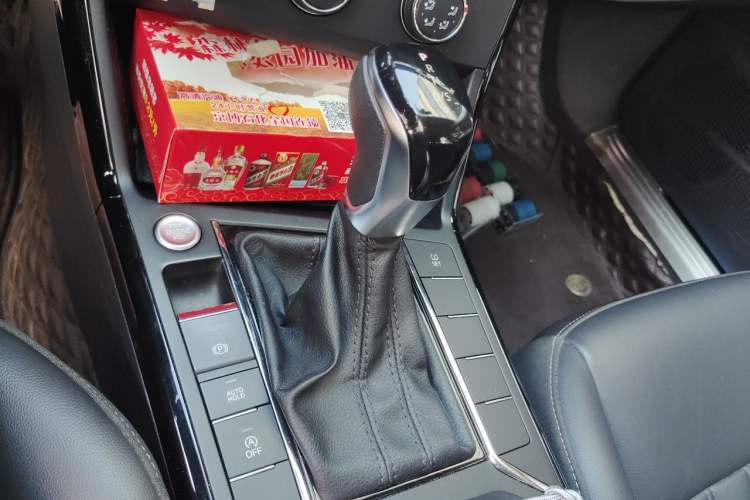 Used Volkswagen Passat 2019 280TSI Business Edition China VI Gear Lever
