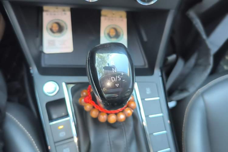 Used Volkswagen Passat 2019 280TSI Business Edition China VI Gear Lever