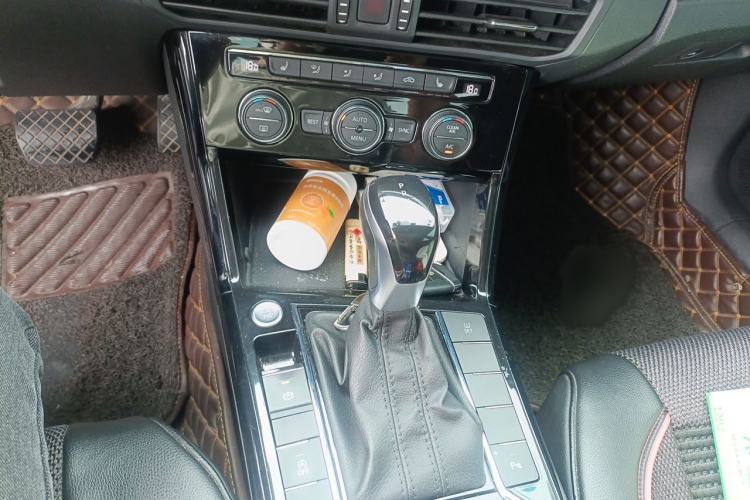 Used Volkswagen Passat 2019 330TSI Elite Edition China V Standard Gear Lever