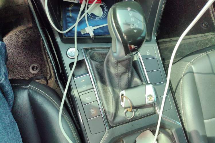 Used Volkswagen Passat 2019 280TSI Business Edition China VI Gear Lever