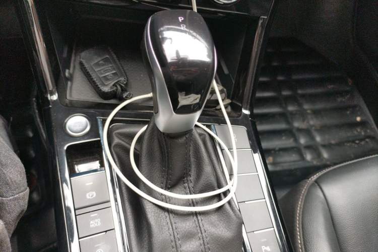 Used Volkswagen Passat 2019 330TSI Elite Edition China VI Gear Lever