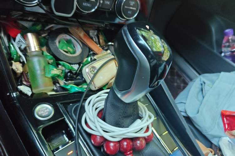 Used Volkswagen Passat 2019 330TSI Elite Edition China VI Gear Lever