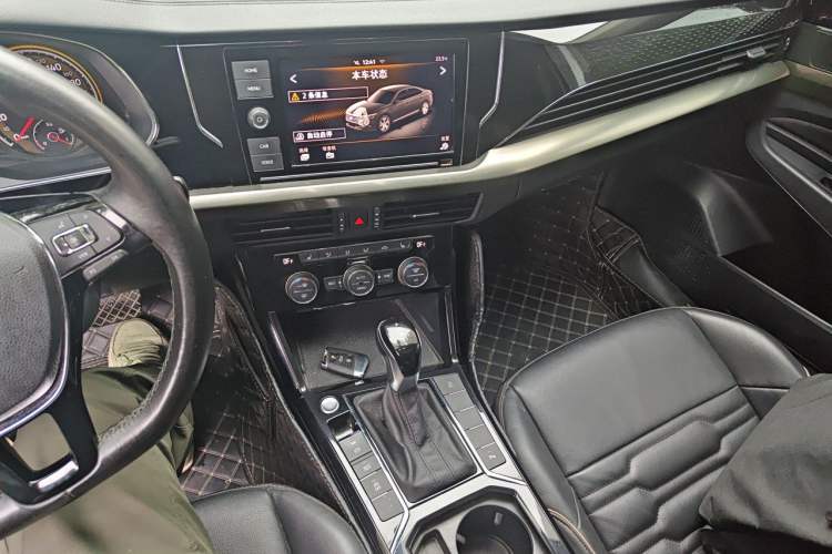 Used Volkswagen Passat 2019 330TSI Elite Edition China V Standard Gear Lever