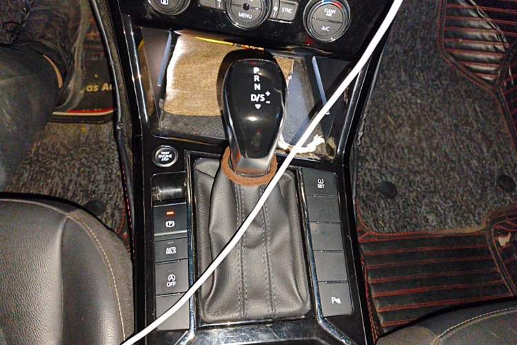 Used Volkswagen Passat 2019 330TSI Elite Edition China VI Gear Lever